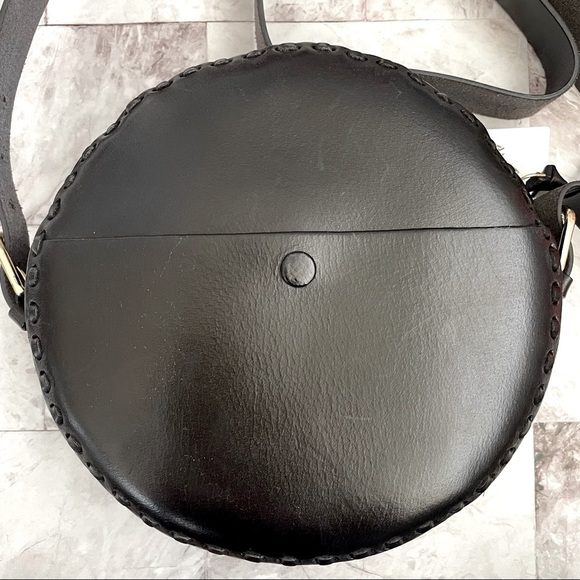 🌸Host Pick🌸 🆕 Authentic Antik Batik Round Embossed Leather Bag - Picture 5 of 8